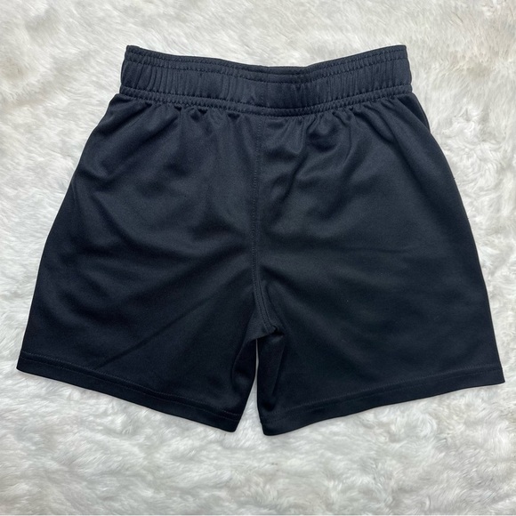 Under Armour Shorts Black & White Size 4 - Picture 9 of 16